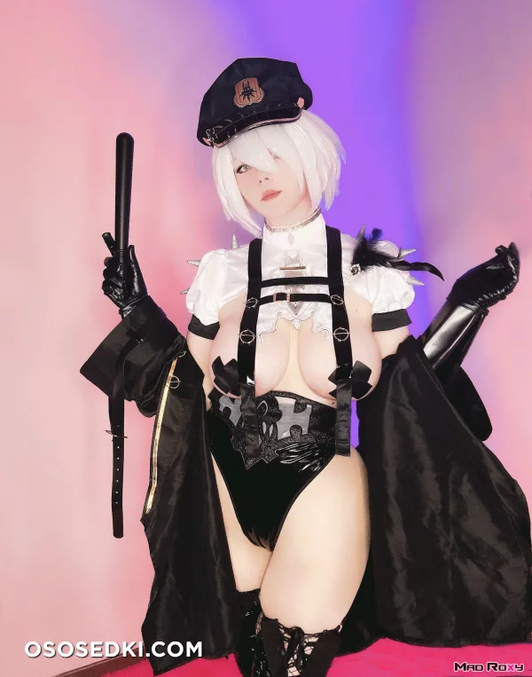 Mad Roxy - 2B Officer - 2