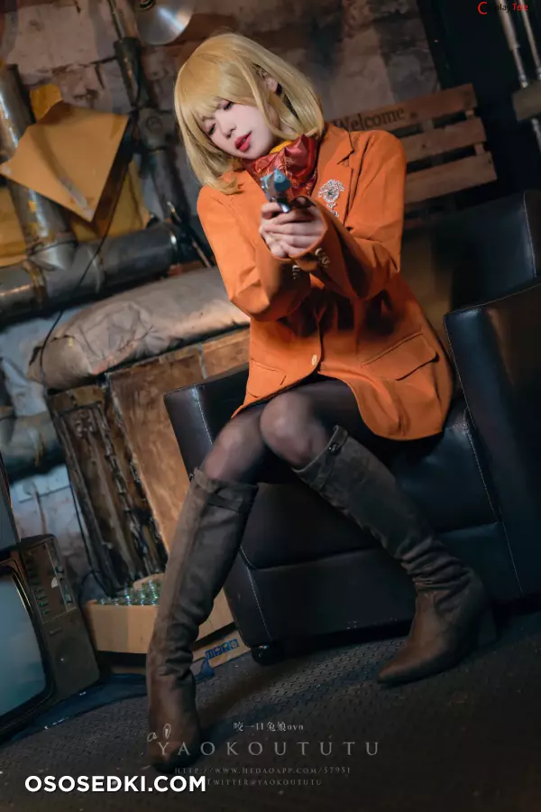 咬一口兔娘ovo (Yaokoututu) cosplay Ashley Graham - Resident Evil - 4