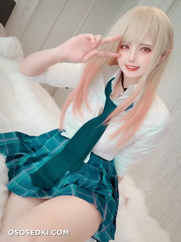Uri - Marin Kitagawa - Sono Bisque Doll Wa Koi O Suru | My Dress-up Darling - 3