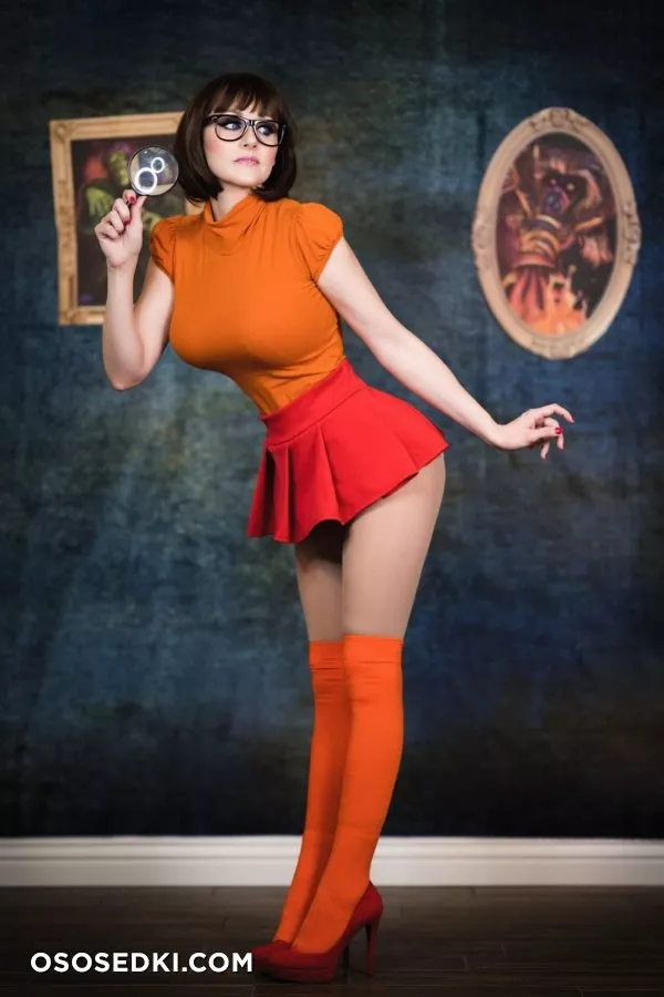 Angie Griffin - Velma patreon cosplay set - 4